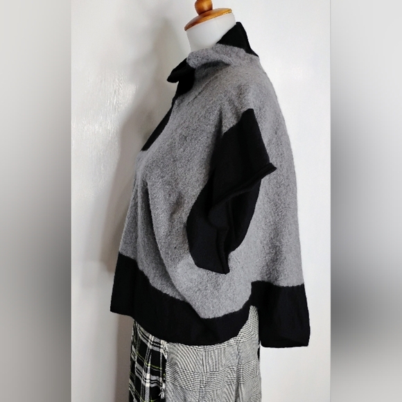 EILEEN FISHER TWO TONE SWEATER - Picture 6 of 8